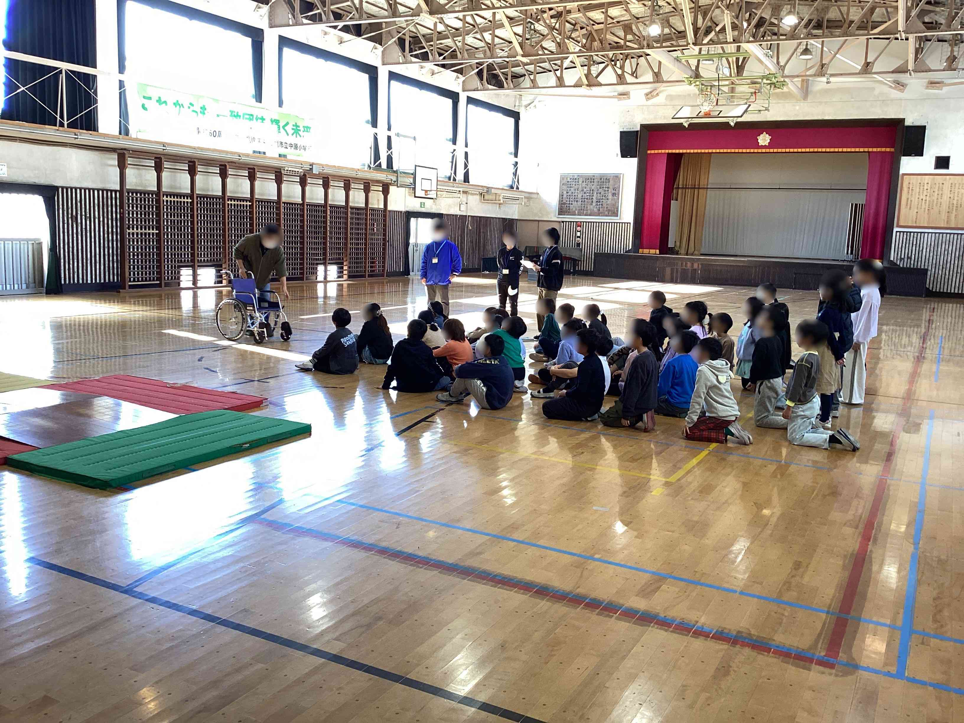 20251128_04_点字車いす_01