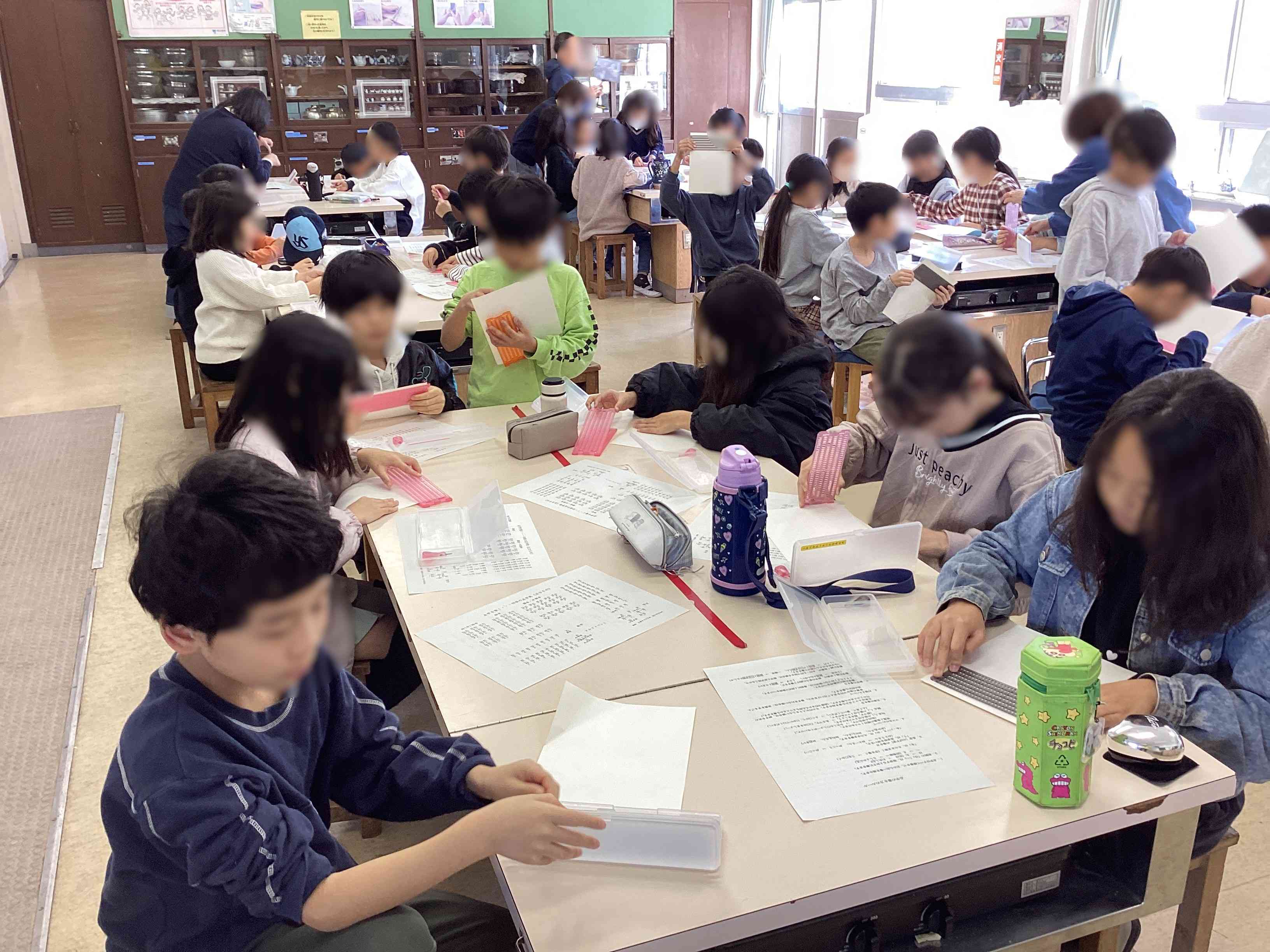 20251128_04_点字車いす_05